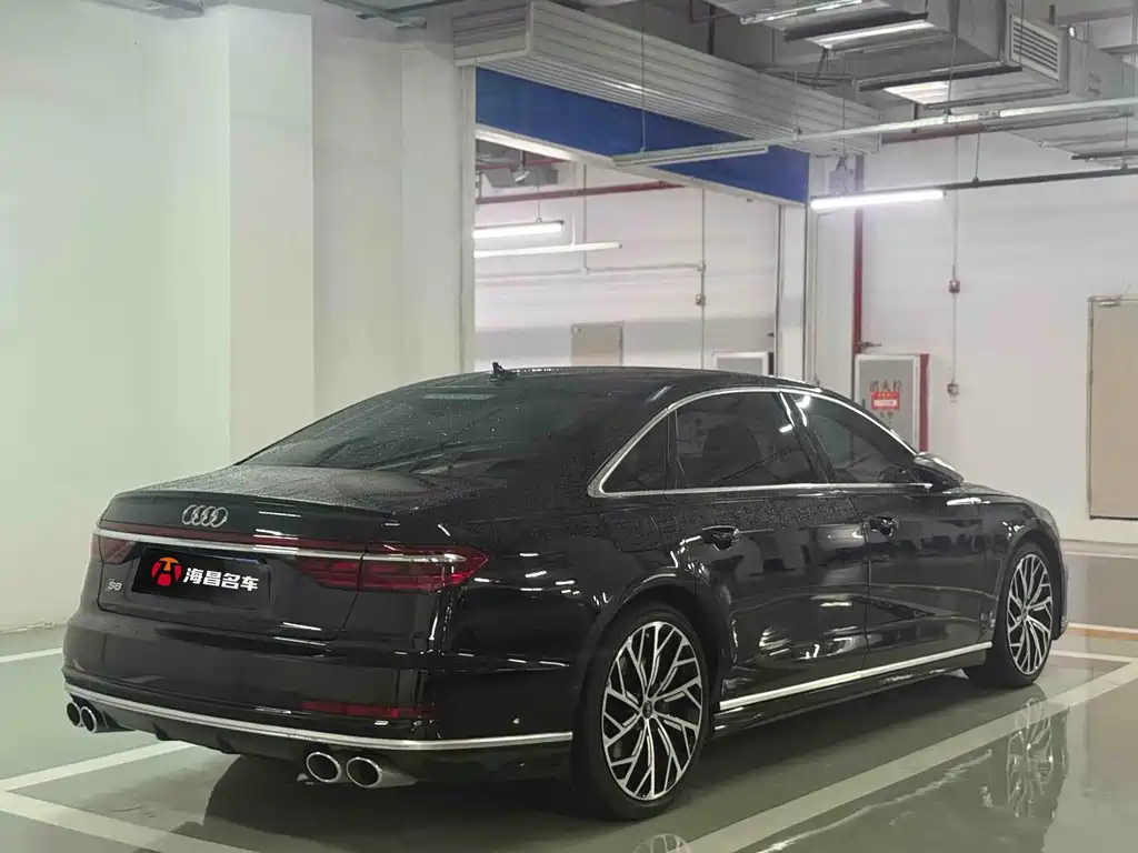 Audi S8 S8 L 4.0 TFSI quattro