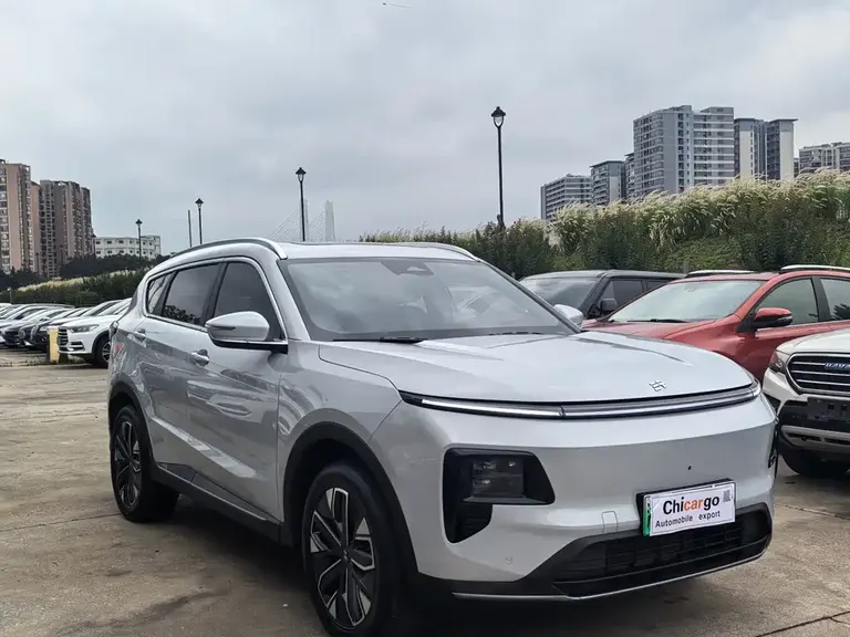 Jetour Shanhai L7 1.5 T 120 km ULTRA 7-seat