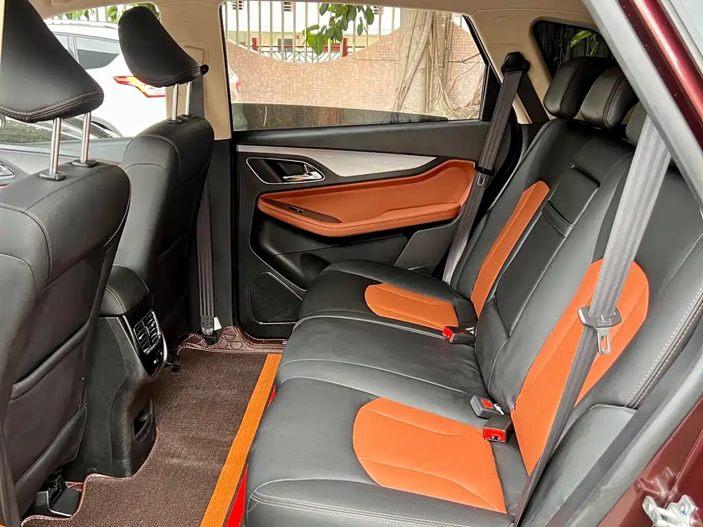 Baojun 560 1.8 L Manual Luxury