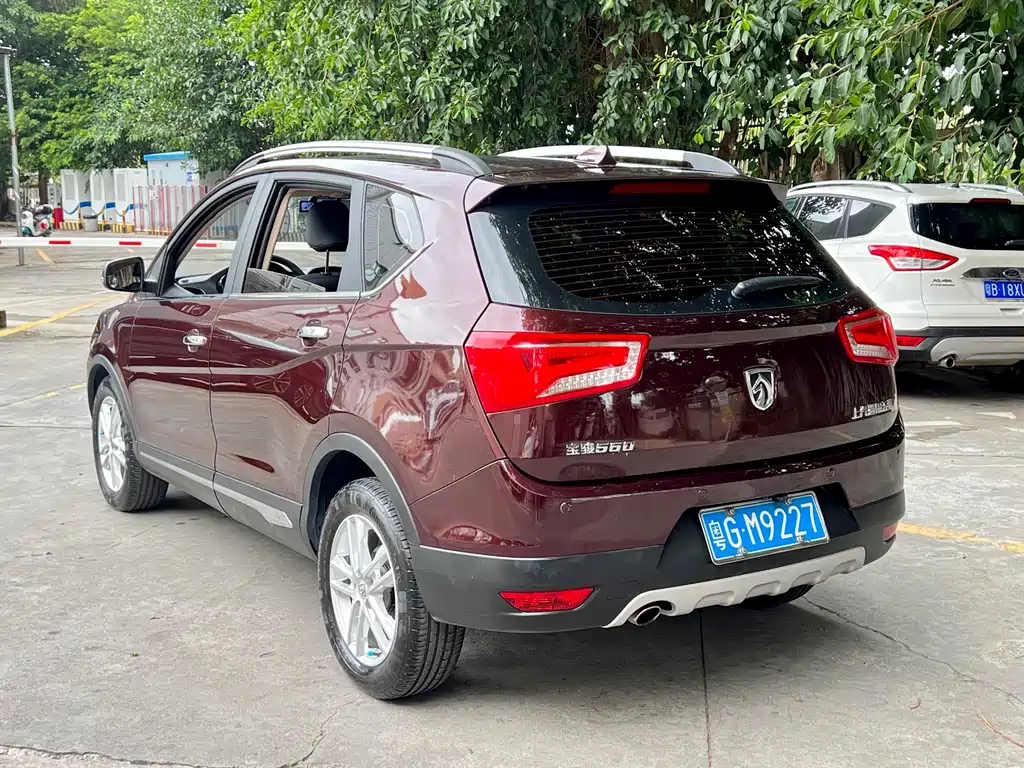 Baojun 560 1.8 L Manual Luxury