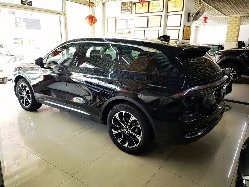 Nautilus 2.0 T 4 WD Comfort Supreme