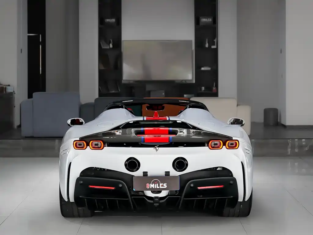 SF90 3.9 T V8 Spider