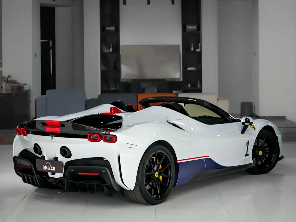 SF90 3.9 T V8 Spider