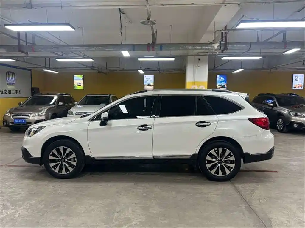 Outback 2.5 i Sport Navigation EyeSight