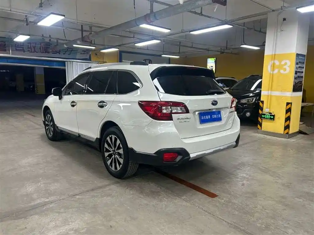 Outback 2.5 i Sport Navigation EyeSight