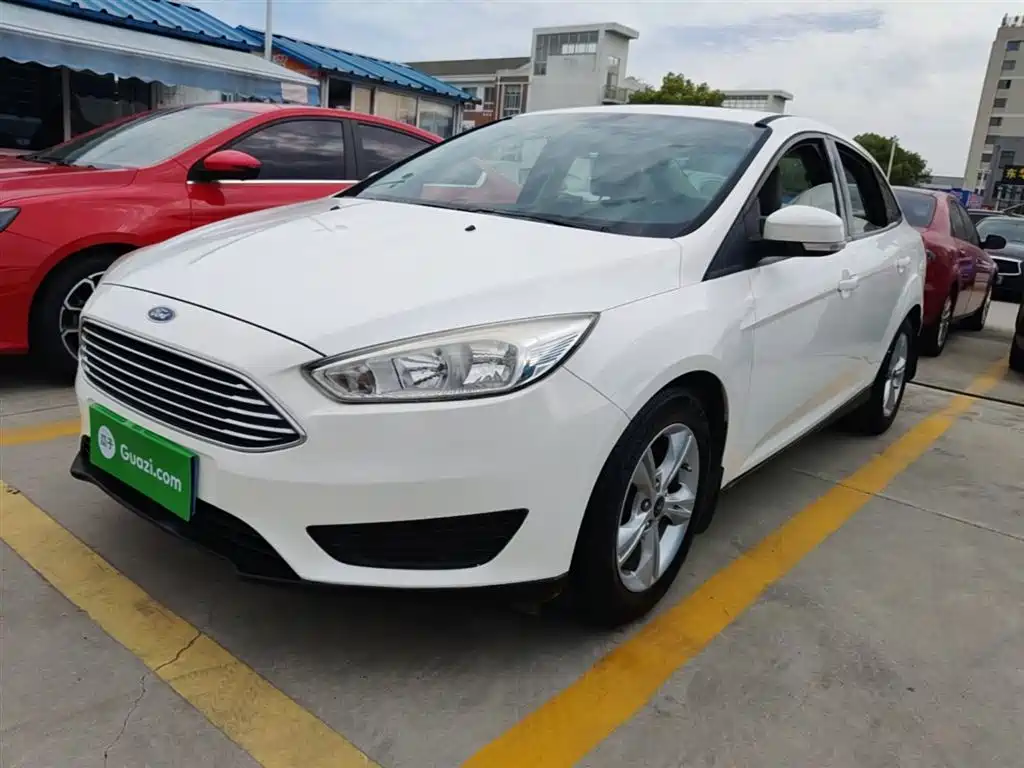 Focus Sedan Classic 1.6 L Auto Comfort Smart Travel