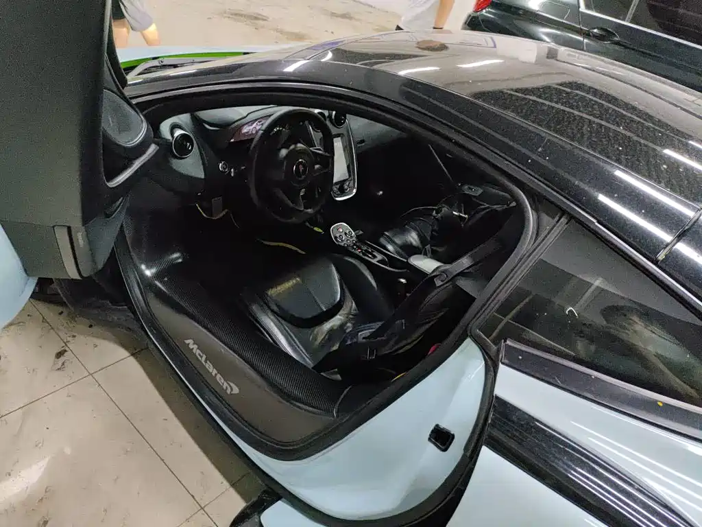 McLaren 570 570 GT 3.8 T Coupe
