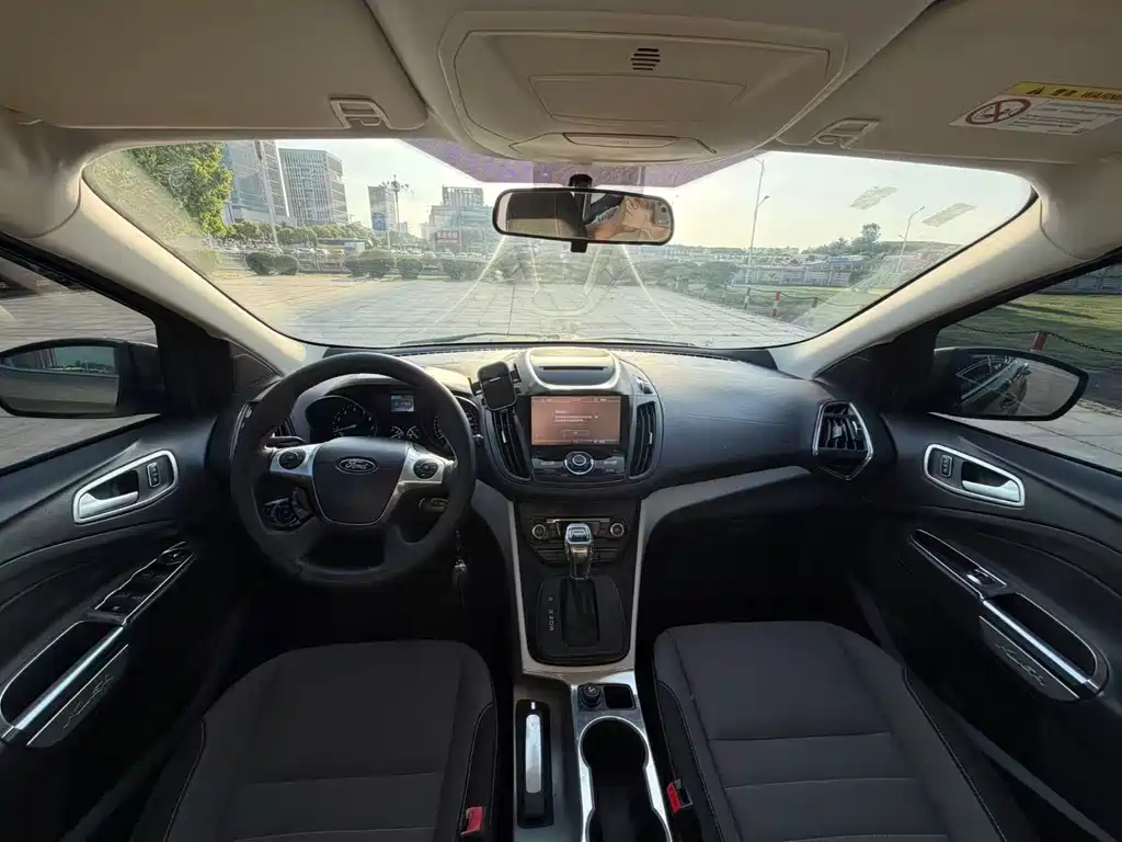 Kuga 1.5 L GTDi 2 WD Comfort