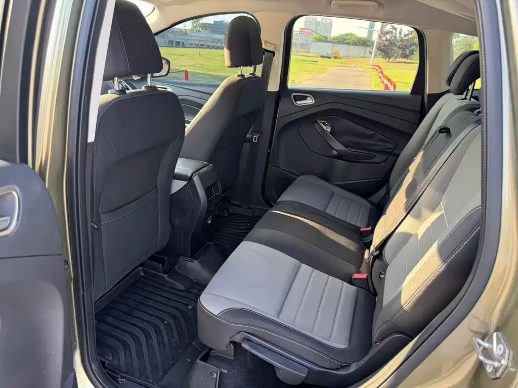 Kuga 1.5 L GTDi 2 WD Comfort