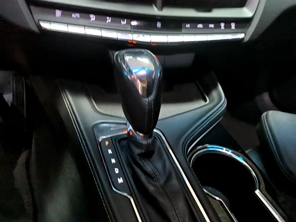 Cadillac CT4 28 T Style