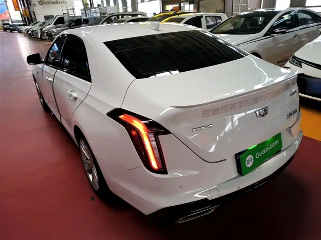 Cadillac CT4 28 T Style