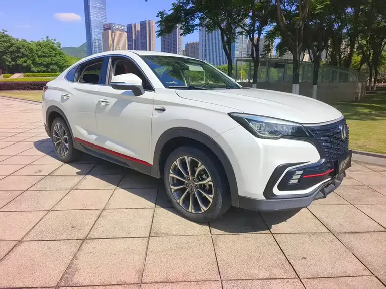 Changan CS85 Coupe 1.5 T DCT Luxury