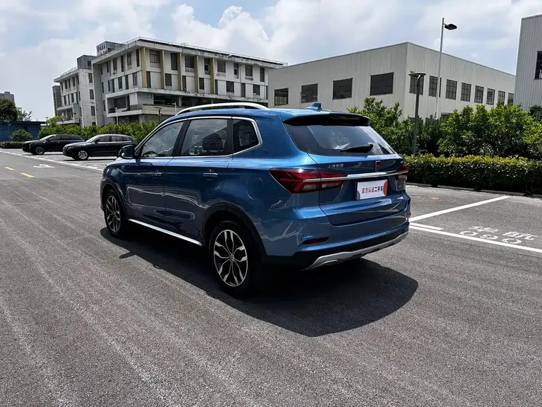 Roewe RX5 20 T 2 WD Auto Internet Smart Enjoyment
