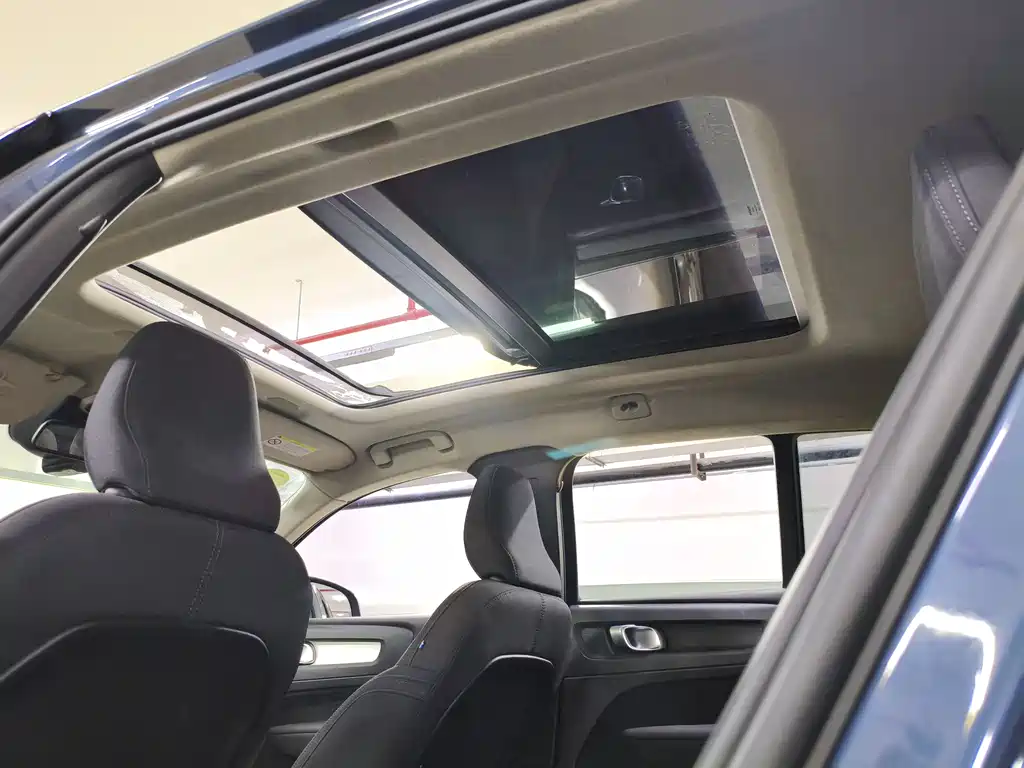 Volvo XC40 T4 4 WD Smart Travel Fashion