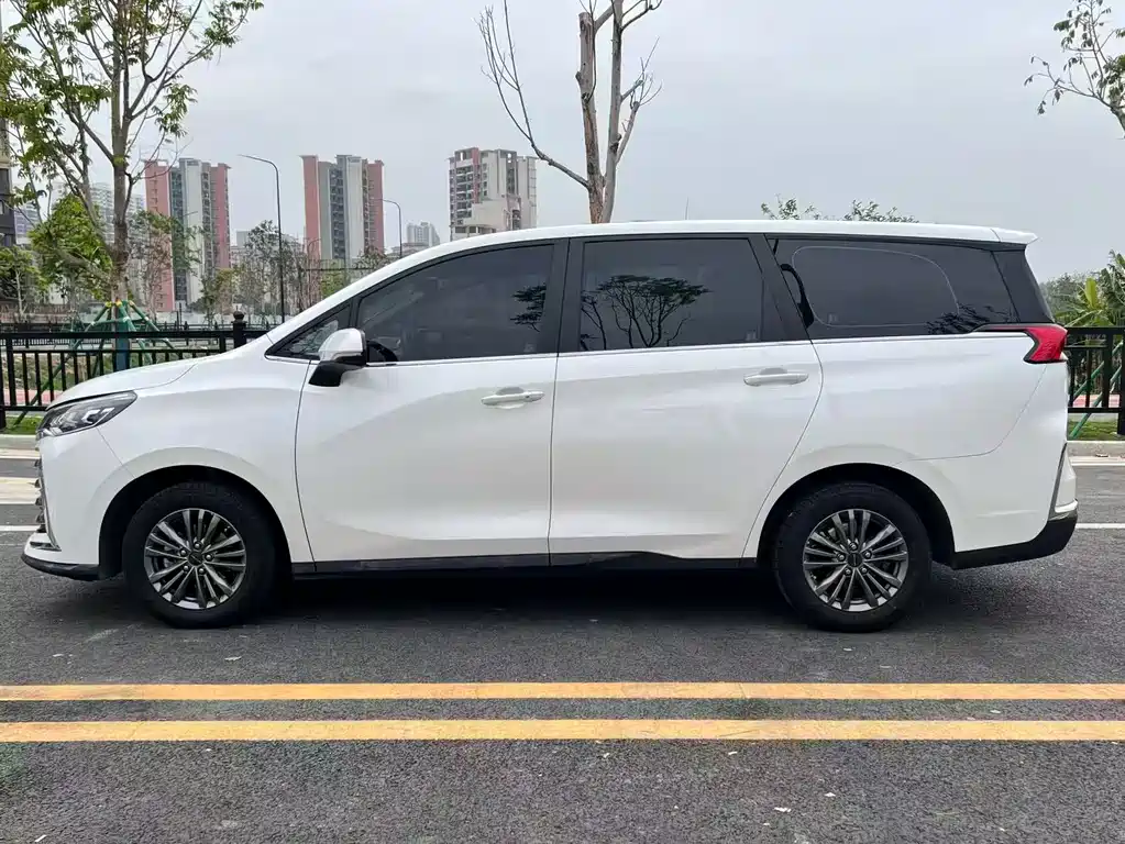 Maxus G50 大通G50 2024款 改款 PLUS 1.5 T 幸福推荐自动启航版