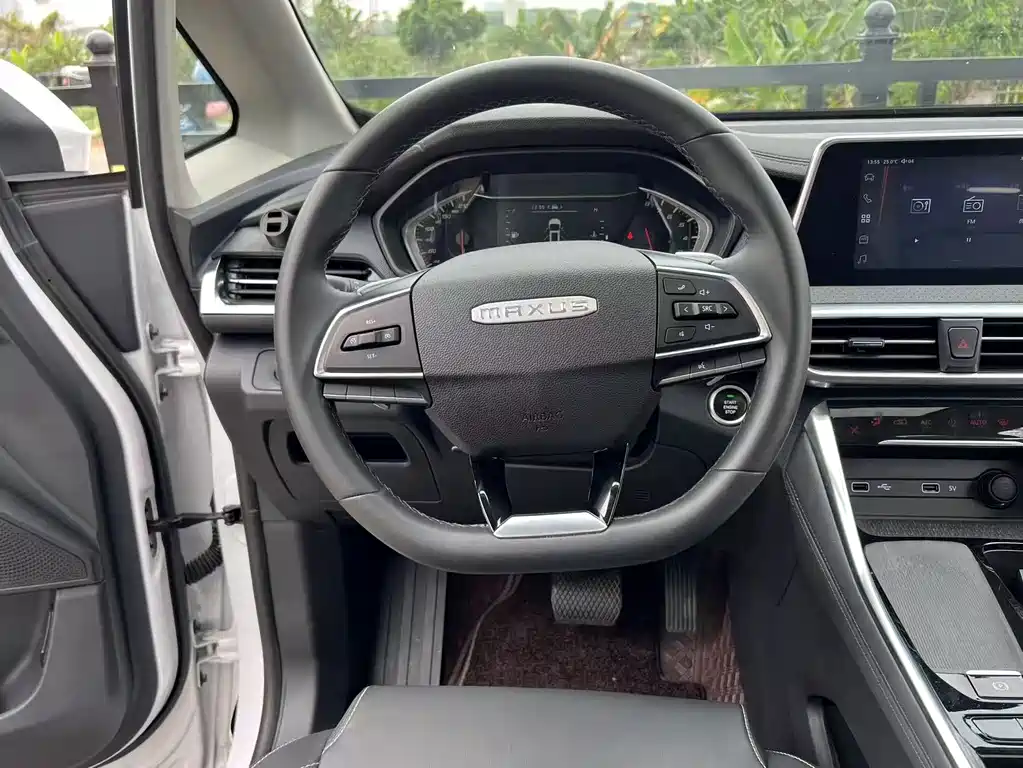 Maxus G50 大通G50 2024款 改款 PLUS 1.5 T 幸福推荐自动启航版