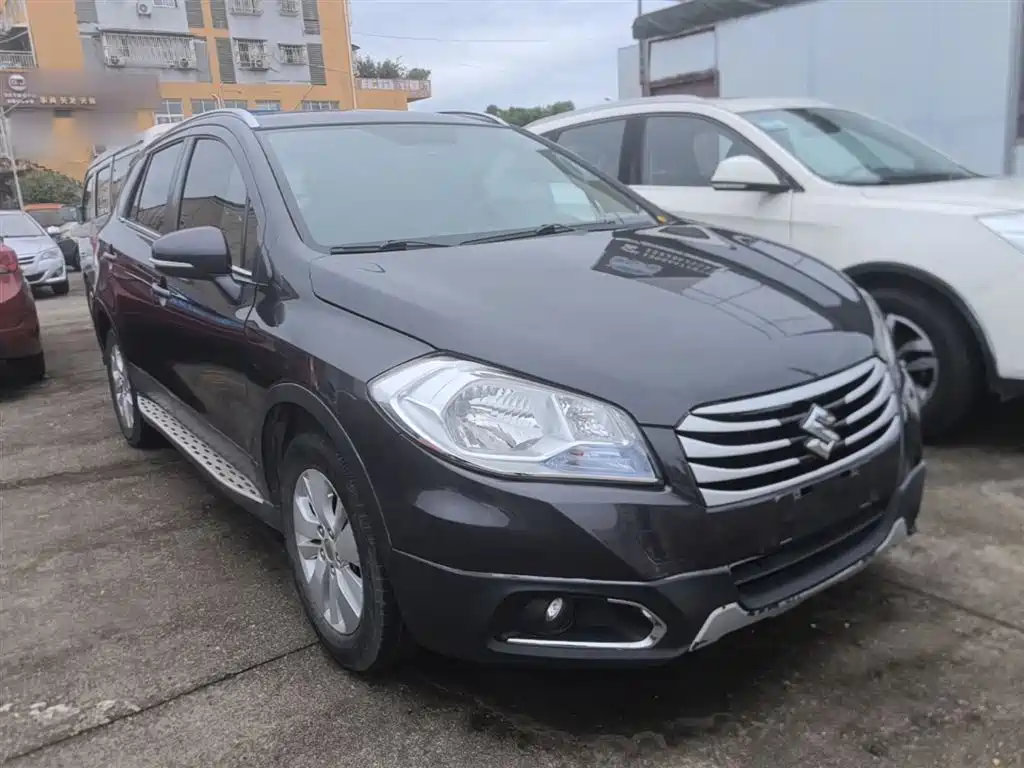 S-Cross 锋驭 2015款 1.6 L 手动两驱进取型