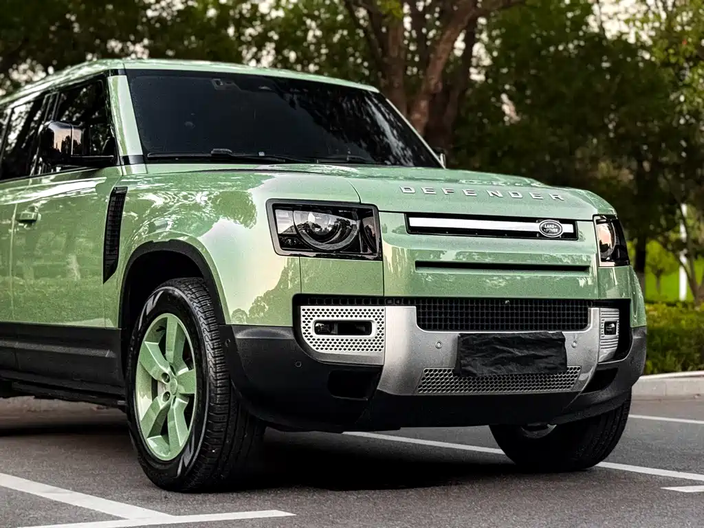 Land Rover Defender 110 3.0 T P400 75 Anniversary Legend