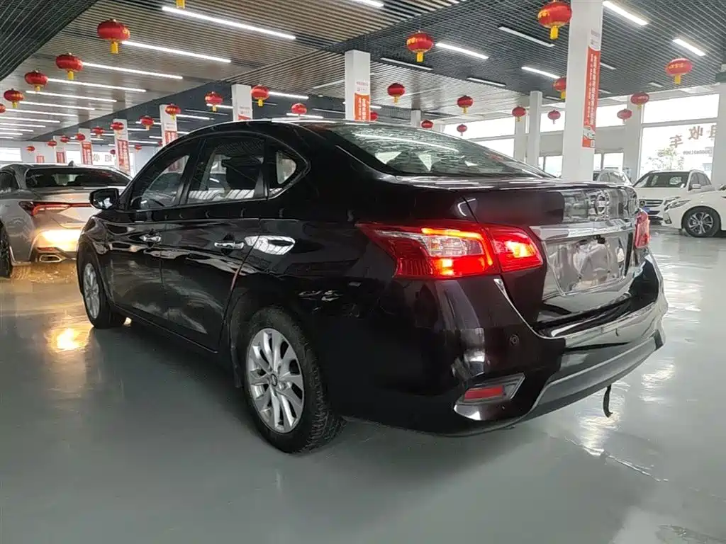 Sylphy 1.6 XV CVT Premium