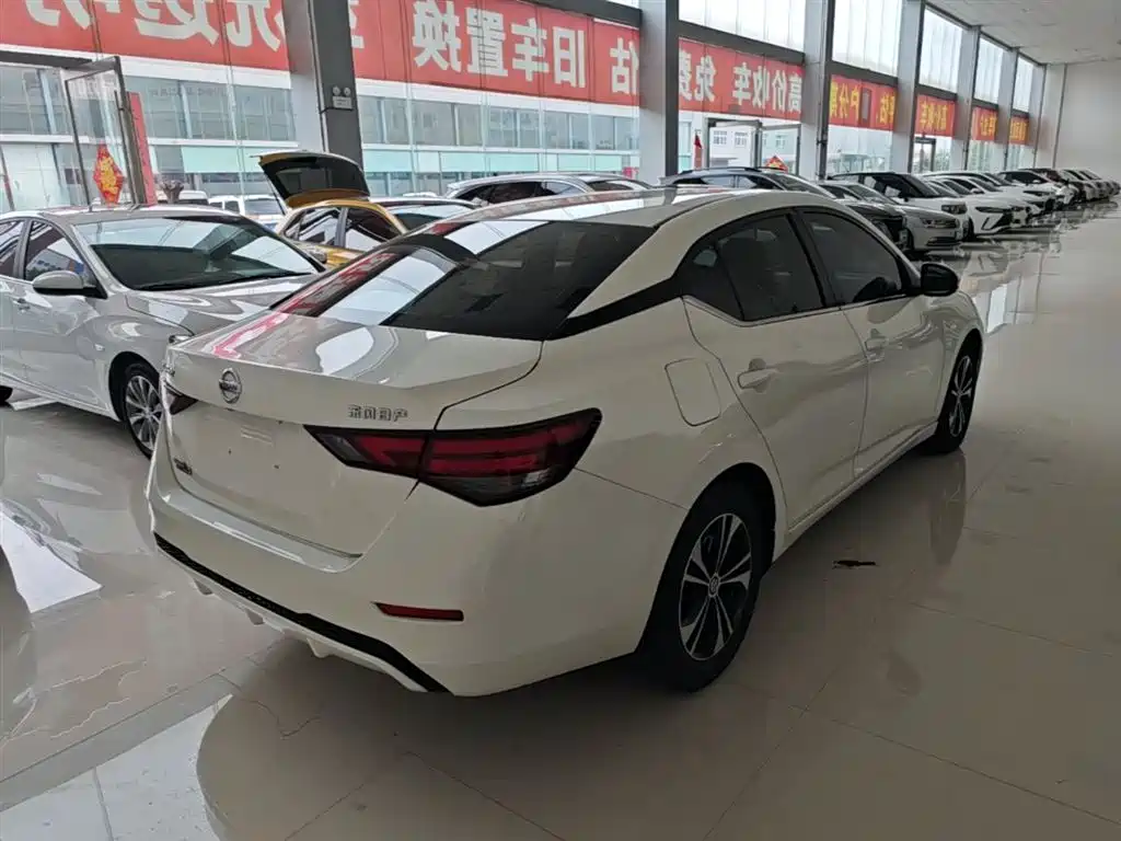 Sylphy 1.6 L XL CVT Joy