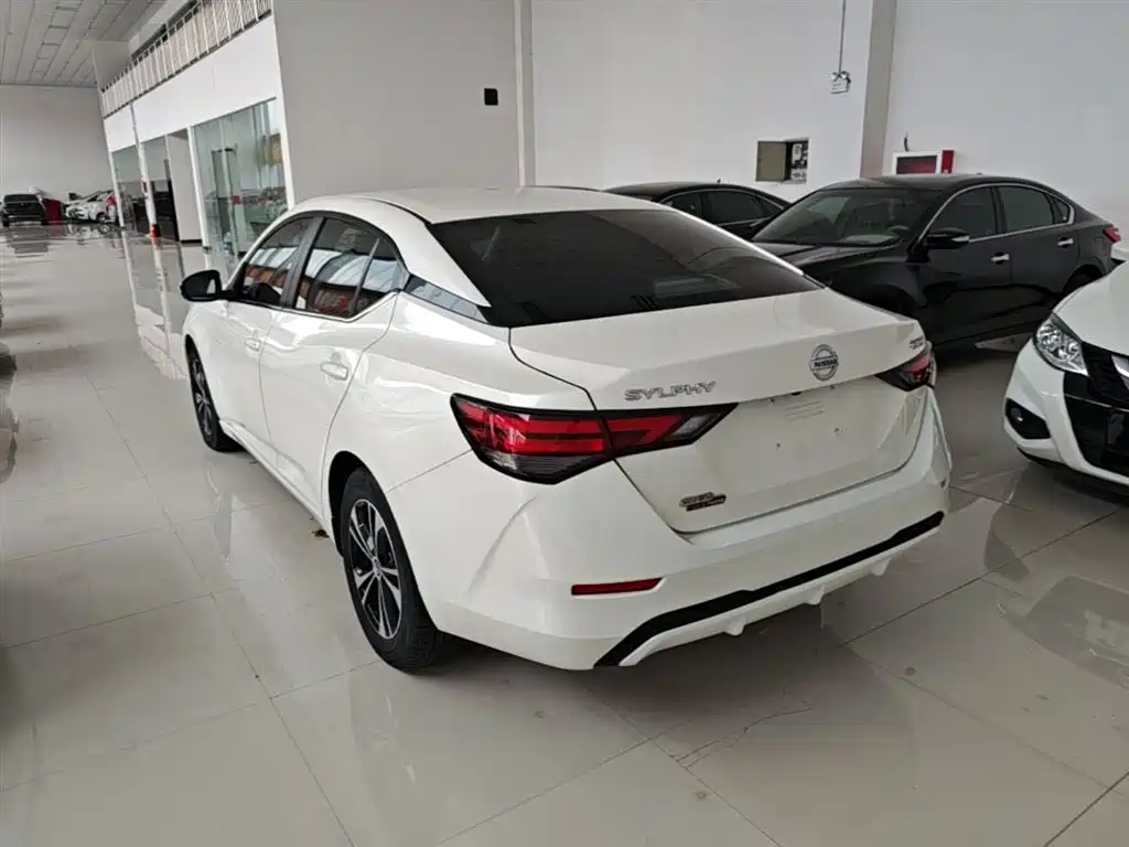 Sylphy 1.6 L XL CVT Joy