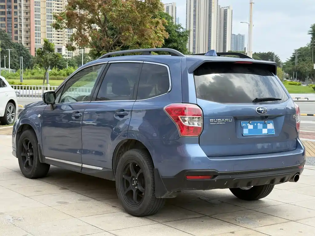 Forester 2.5 i Auto Elite