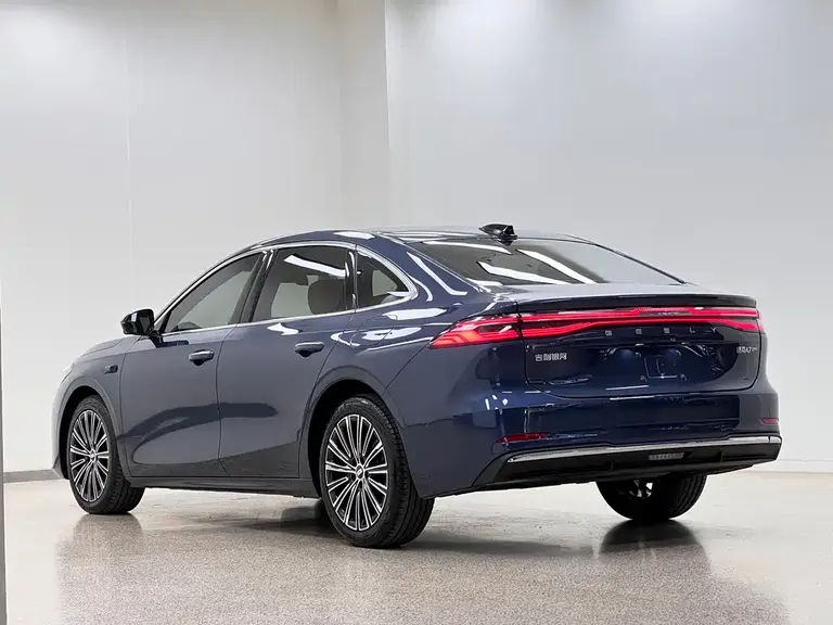 Geely Galaxy A7 银河A7 EM 2025款 EM-i 150 km 星舰版