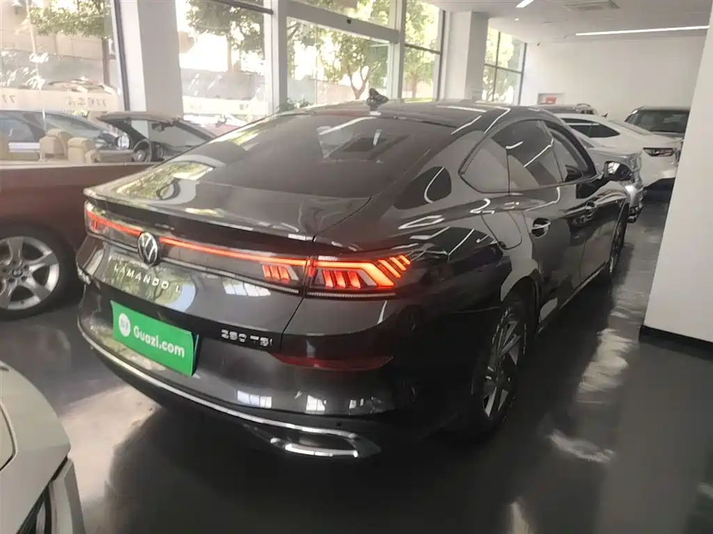 Lamando Lamando L 280 TSI DSG Dazzle Hot