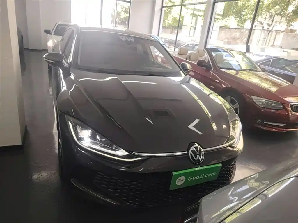 Lamando Lamando L 280 TSI DSG Dazzle Hot