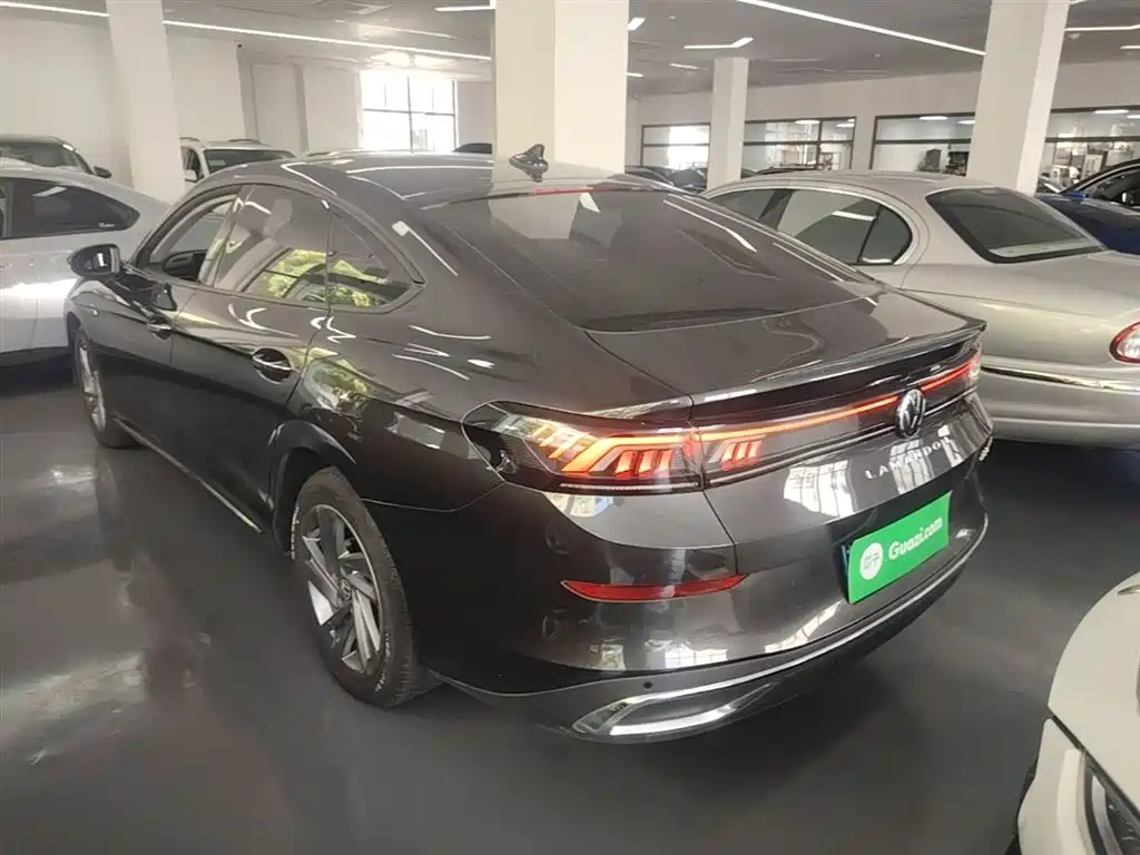 Lamando Lamando L 280 TSI DSG Dazzle Hot