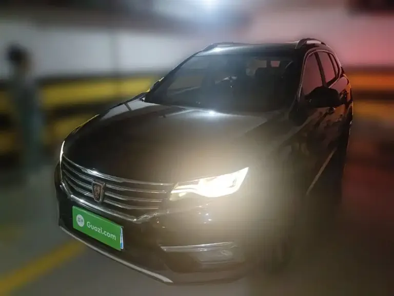Roewe RX5 20 T 2 WD Auto Internet Smart Enjoyment