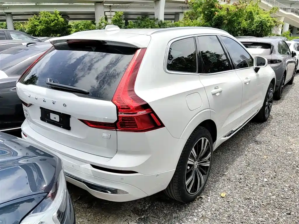 Volvo XC60 PHEV T8 PHEV 4 WD Smart Vision Luxury