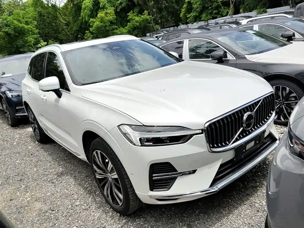 Volvo XC60 PHEV T8 PHEV 4 WD Smart Vision Luxury