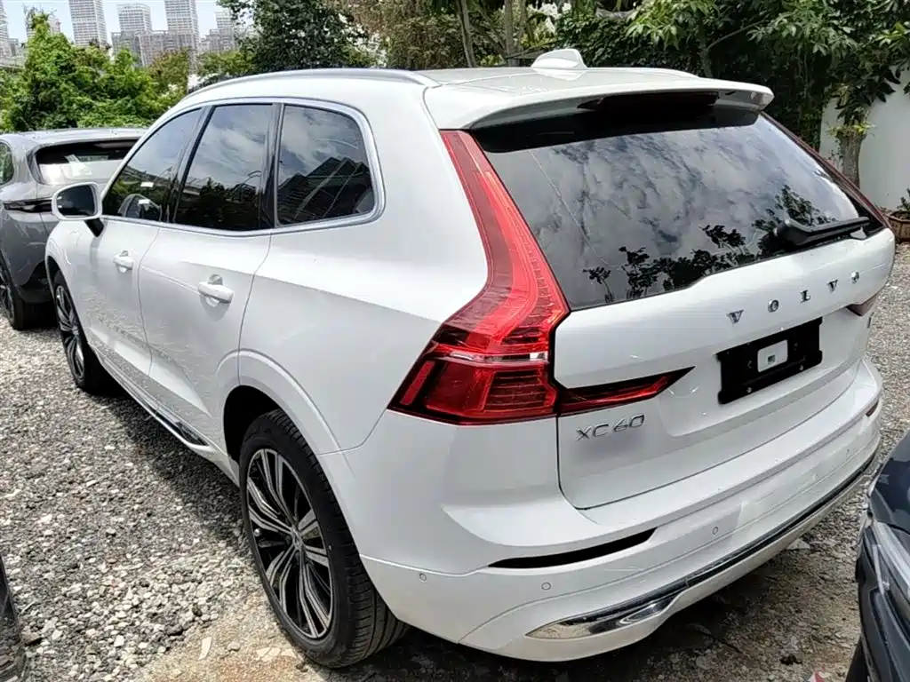 Volvo XC60 PHEV T8 PHEV 4 WD Smart Vision Luxury