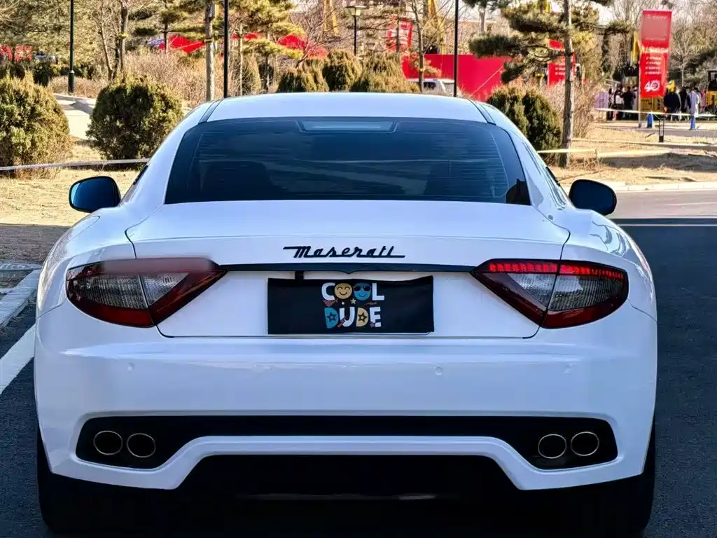 GranTurismo 4.2 L Standard