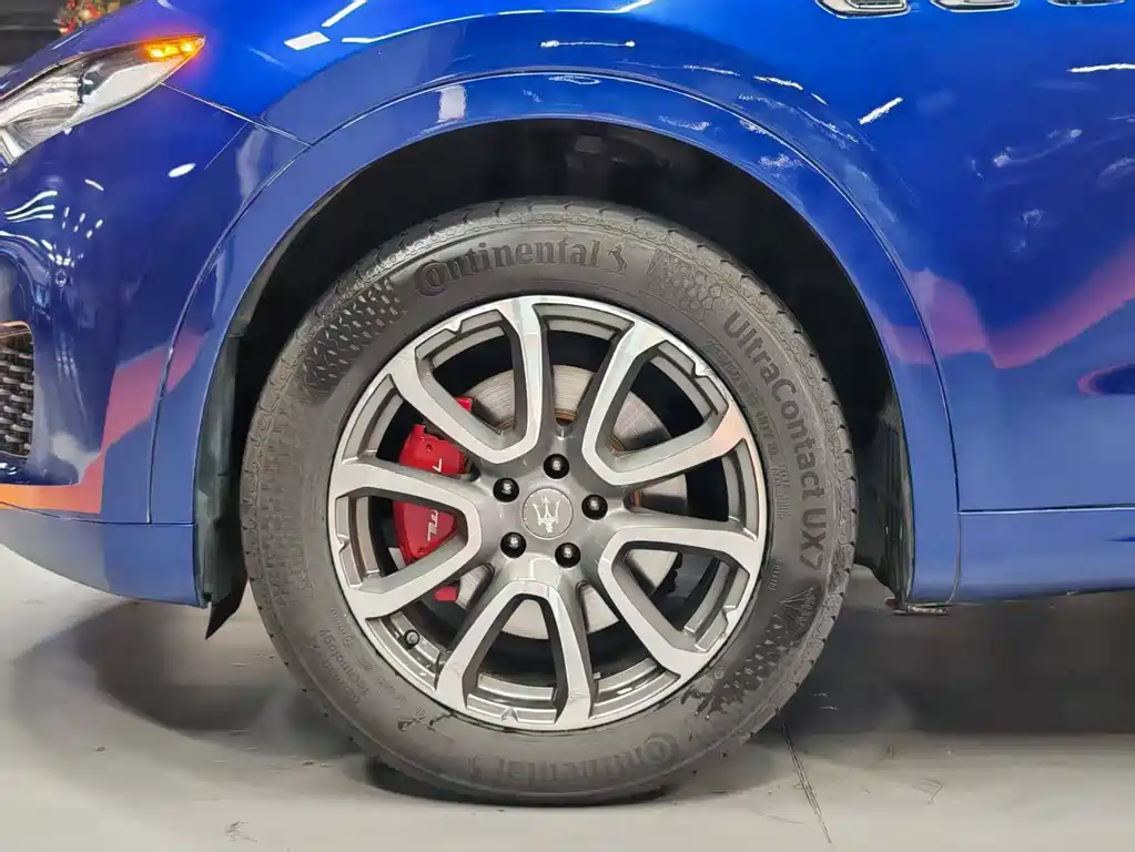 Levante 3.0 T Standard
