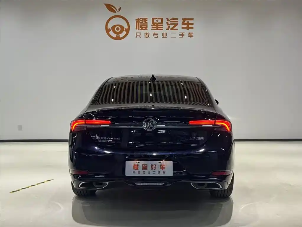 LaCrosse 652 T Luxury