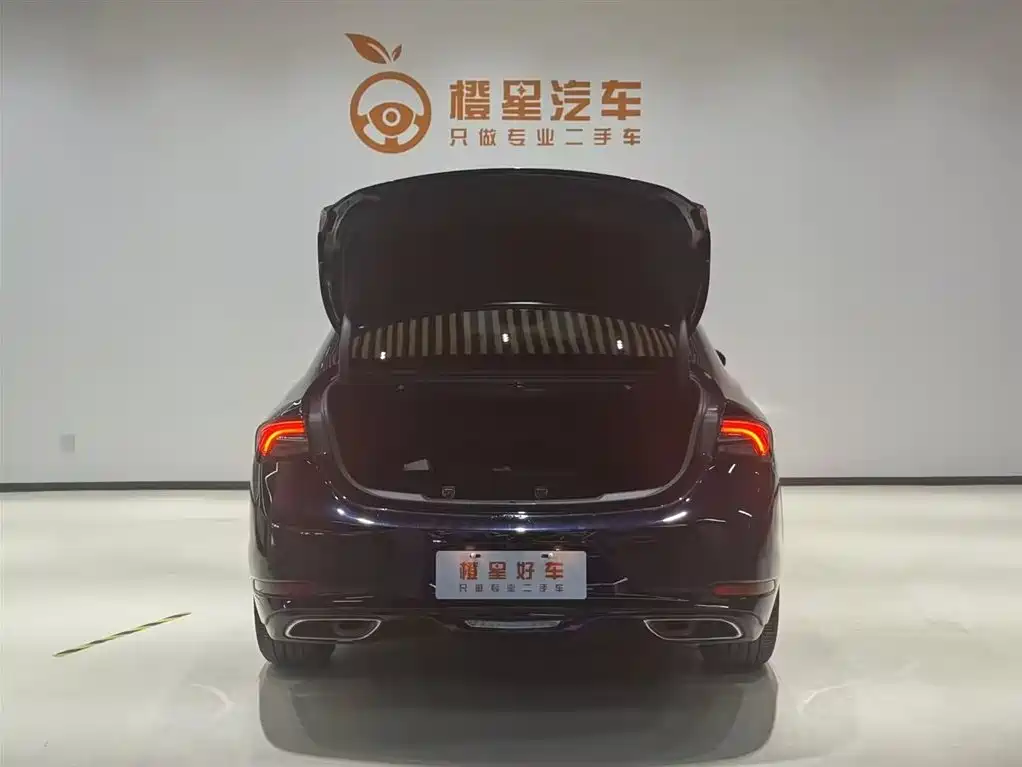 LaCrosse 652 T Luxury