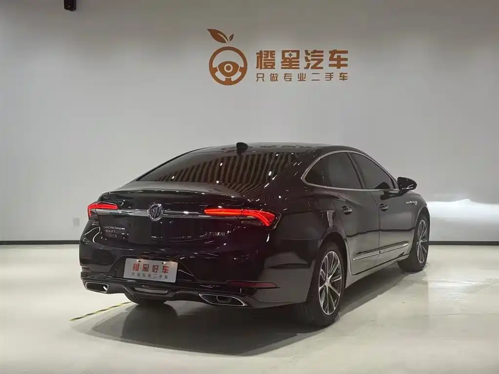 LaCrosse 652 T Luxury