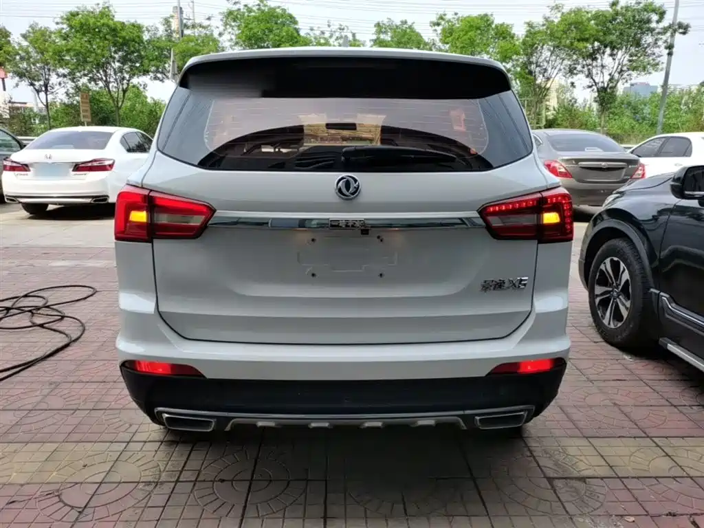 Joyear X5 景逸X5 2017款 乐享系列 1.6 L CVT豪华型