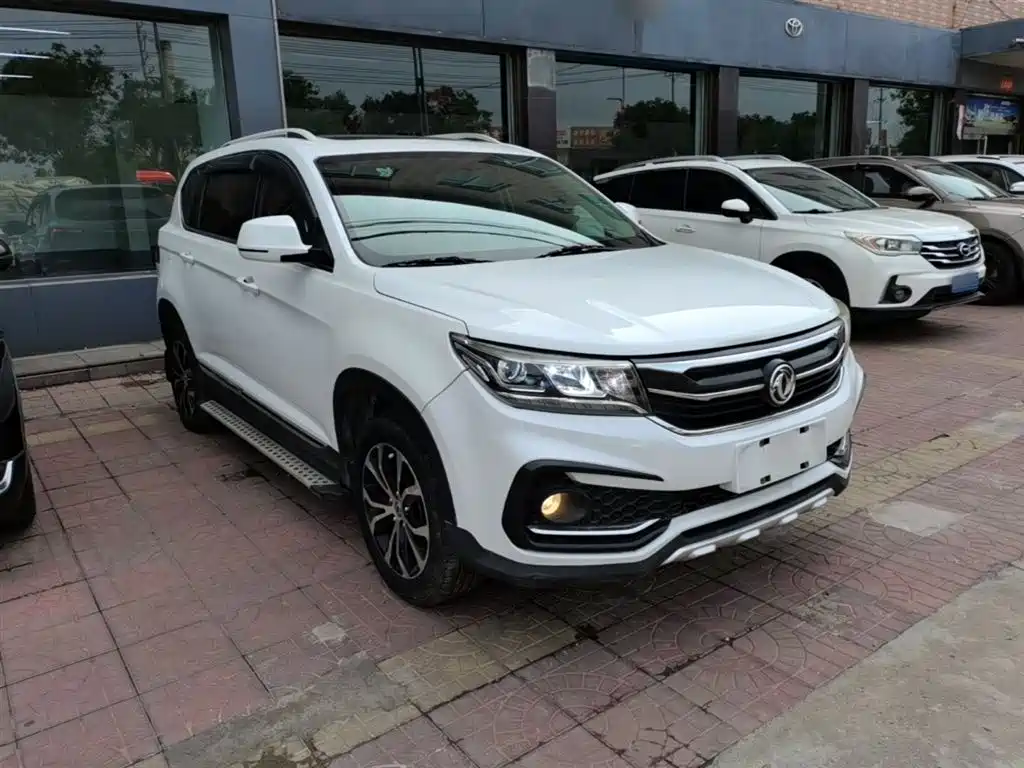 Joyear X5 景逸X5 2017款 乐享系列 1.6 L CVT豪华型
