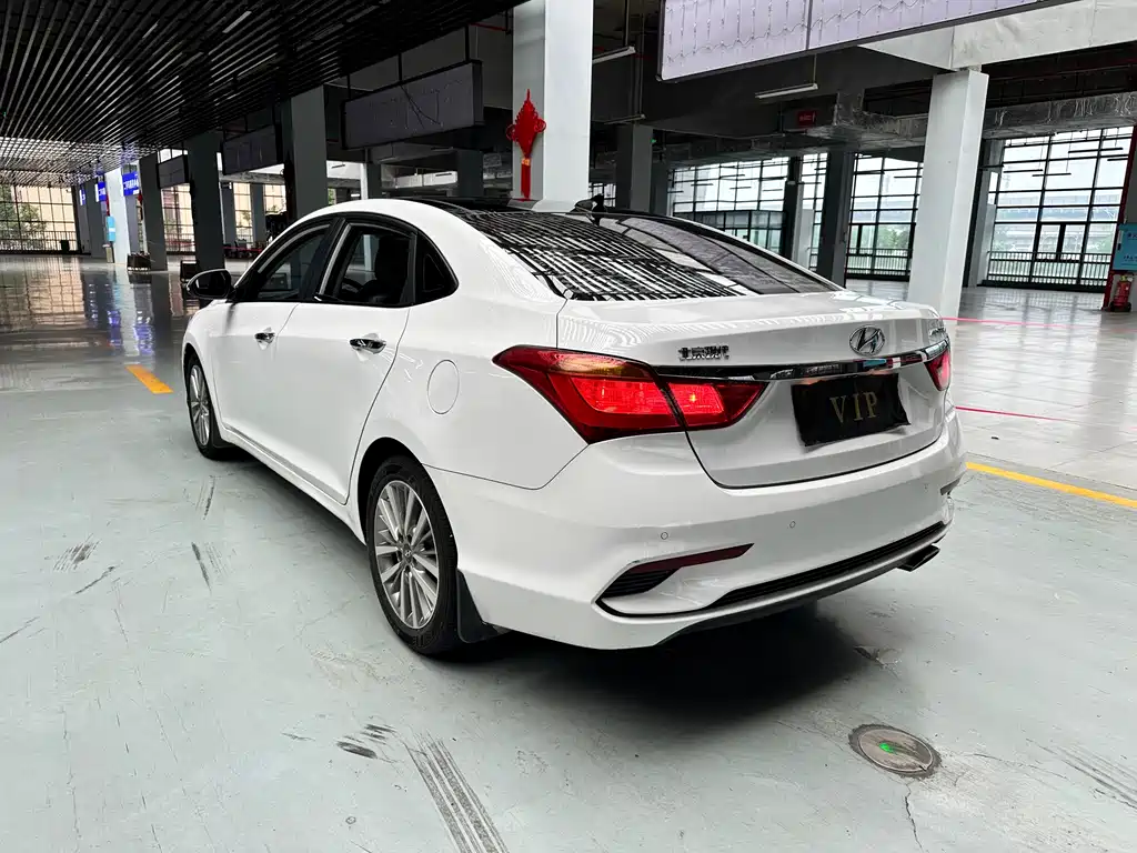 Mistra 1.6 T Auto Intelligent GLS CN-V