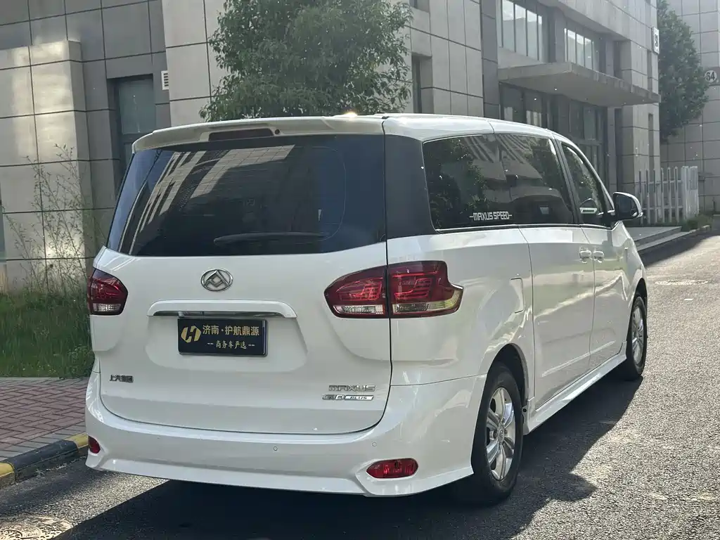 Maxus G10 大通G10 2022款 2.0 T 自动精英版 汽油 9座