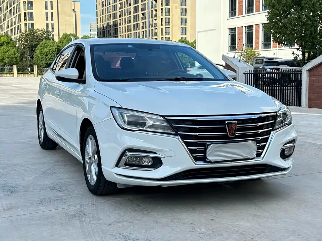 Roewe i5 荣威i5 2020款 1.5 L 自动4 G互联领豪智驾版