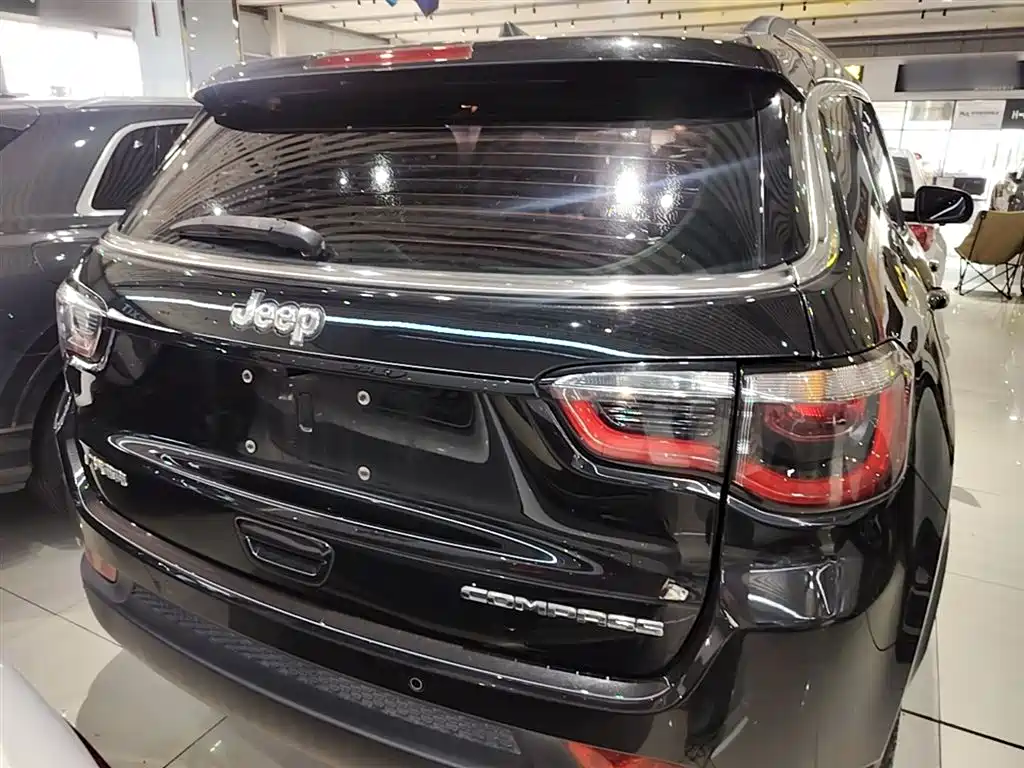 Compass 220 T Auto Elite