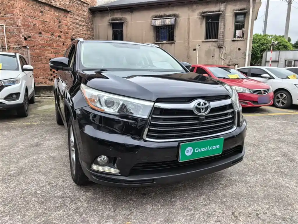 Highlander 2.0 T 4 WD Luxury 7-seat