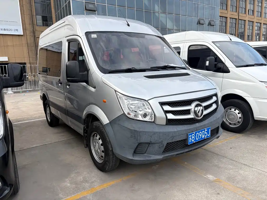Toano 2.5 T Manual Highway SWB Mid Roof 5 6-seat4 J25 TC3