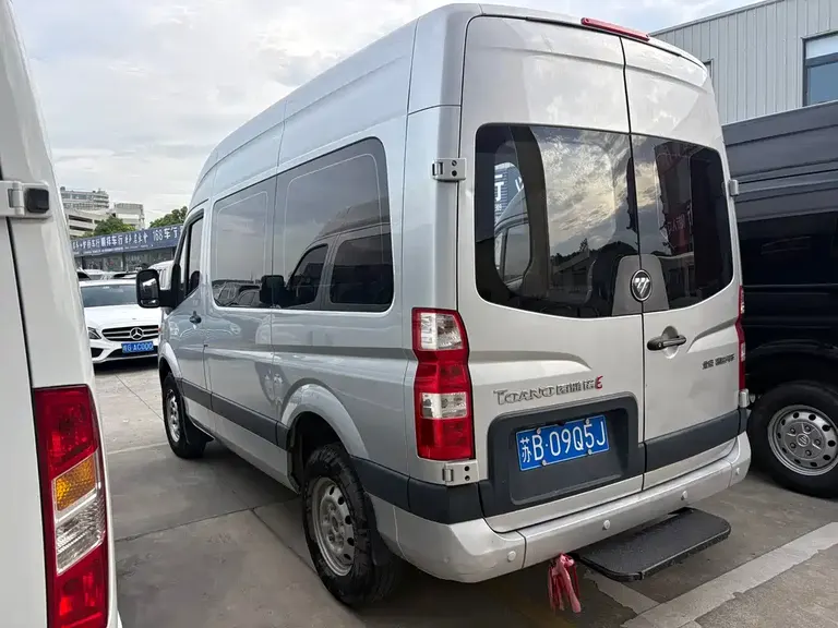 Foton Toano 2.5 T Manual Highway SWB Mid Roof 5 6-seat4 J25 TC3
