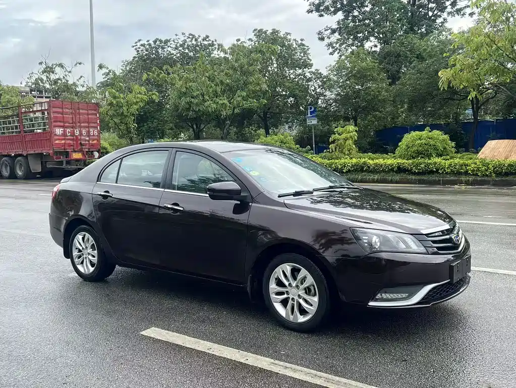 Emgrand Sedan 1.3 T CVT Upward