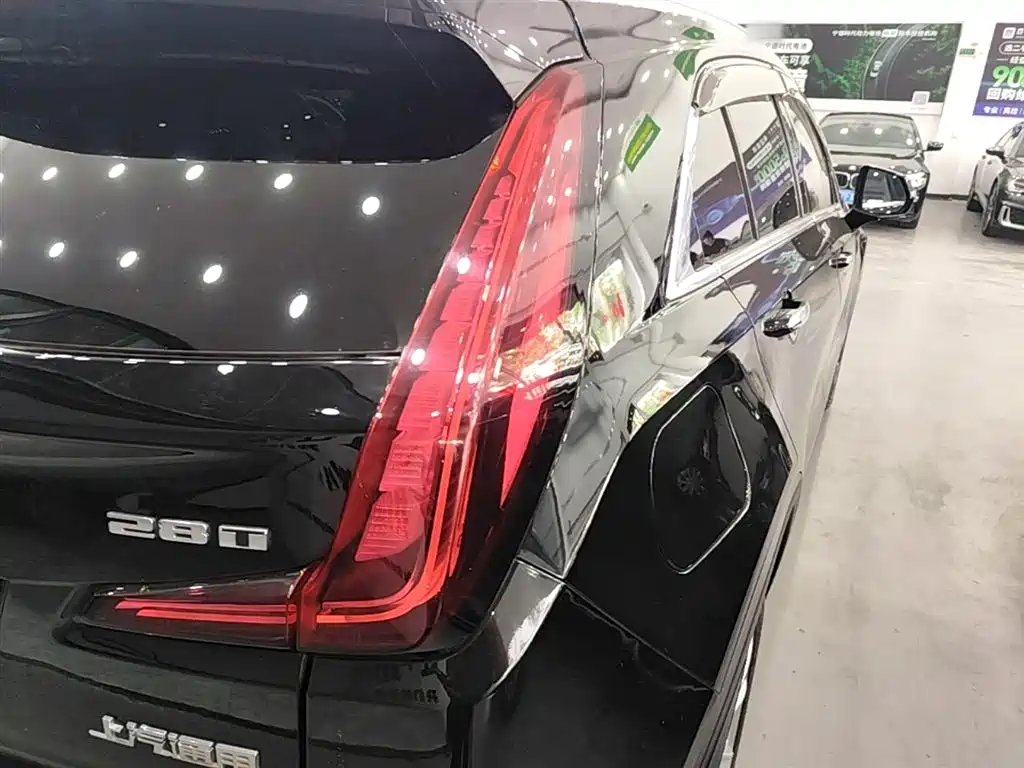Cadillac XT4 Facelift 28 T 2 WD Tech